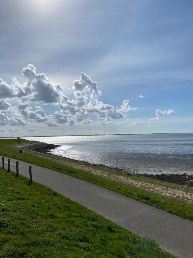 Holiday home Scheldezicht In Zeeland Dicht Bij Zee Scherpenisse